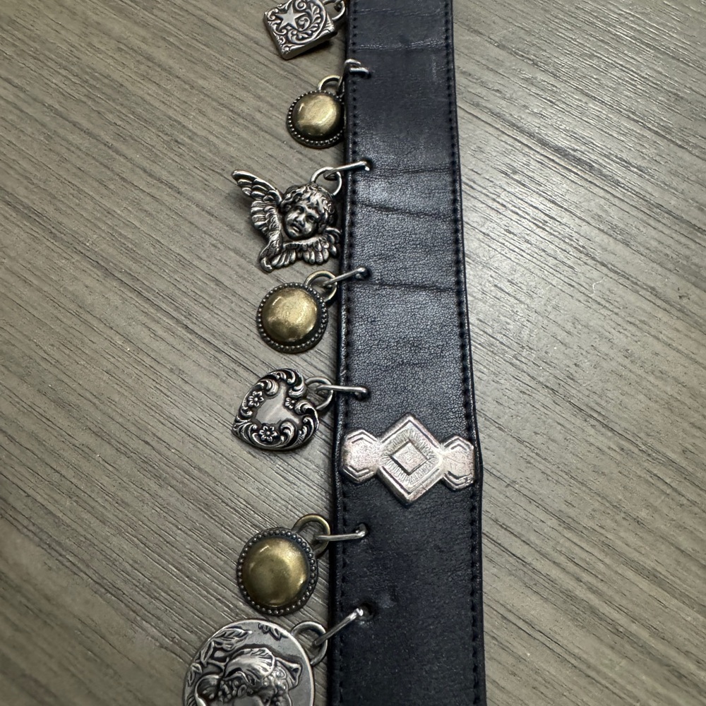 Vintage 90’s Brighton Black Leather Belt with Conchos and Charms - Picture 6 of 11